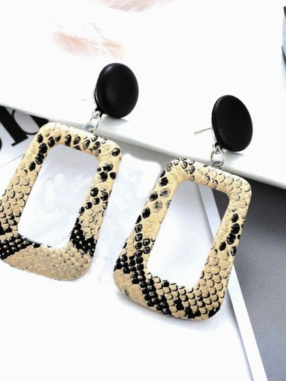 Briella Style Snake Skin Open Square Dangle Earrings Beige Black Gift Packaged - Picture 3 of 8